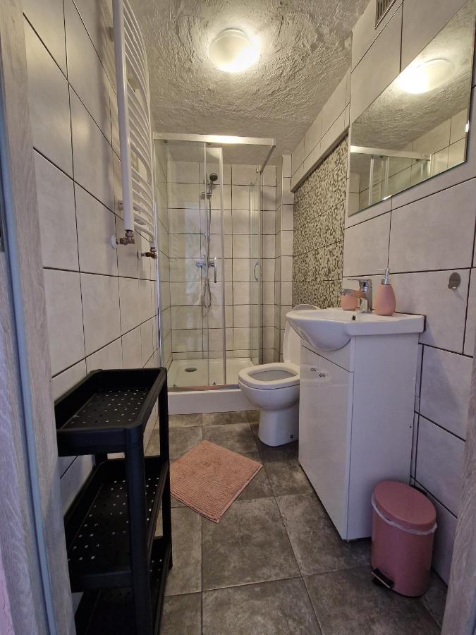 Stara Kuznia Radkow Hotell Eksteriør bilde